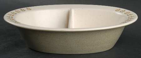 Pepper Tree 11" Oval Divided Vegetable Bowl