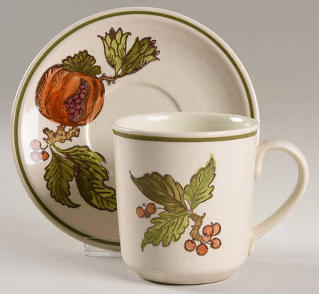 Pomegranite Flat Cup & Saucer Set