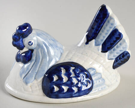 Provincial Blue Lid for Hen on Nest
