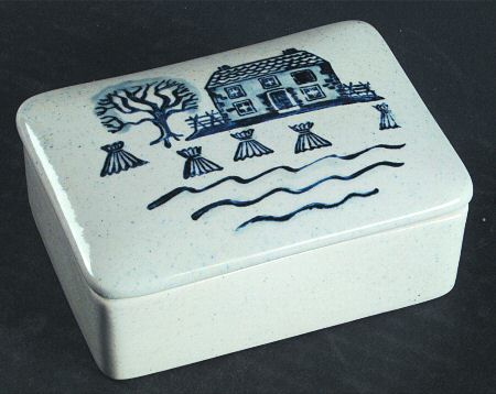 Provincial Blue Cigarette Box & Lid