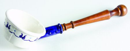 Provincial Blue Pipkin Strainer