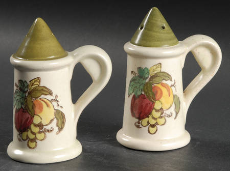 Provincial Fruit Green Salt & Pepper Set