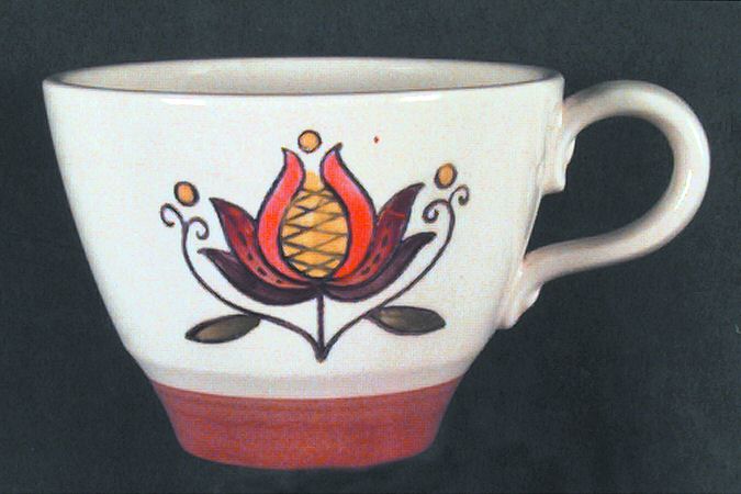 Provincial Flower Flat Cup