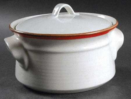 Primary Red 1 Qt Round Covered Casserole