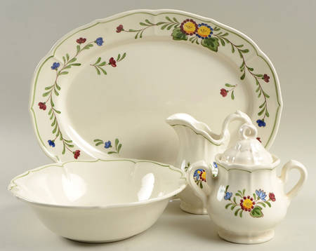 Quail Ridge 5 Piece Hostess Set