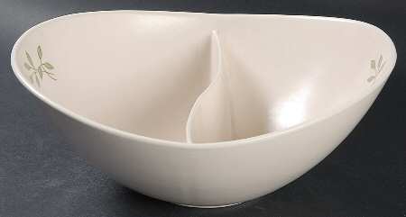 Rose A Day 9" Oval Divided Vegetable Bowl