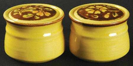San Clemente Spanish Yellow Salt & Pepper Set