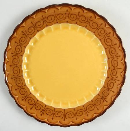 San Fernando Gold Luncheon Plate