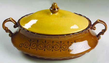 San Fernando Gold 1.25 Quart Oval Covered Casserole