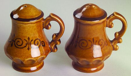 San Fernando Gold Salt & Pepper Set