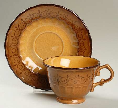 San Fernando Gold Footed Cup & Saucer Set