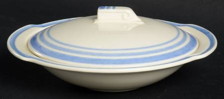 Salamina Lugged Chowder Bowl & Lid