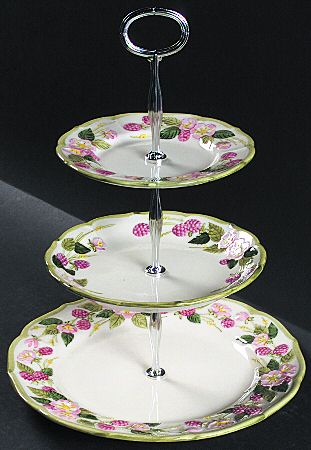 Sculptured Berry 13 7/8"-14 1/4" 3-Tiered Serving Tray(DP,SP,BB) HC