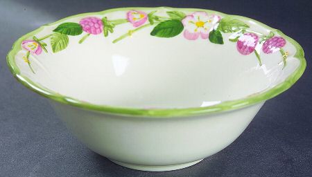 Sculptured Berry Rim Cereal Bowl