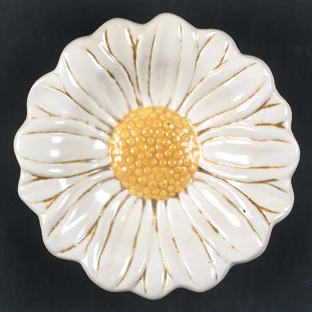 Sculptured Daisy 6" Daisy Shaped Ashtray