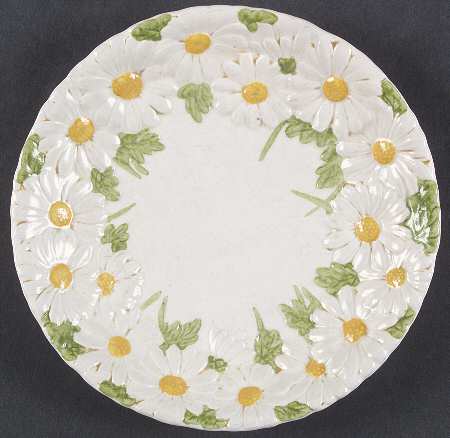 Sculptured Daisy Utility Plate