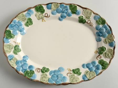 Sculptured Grape 12" Oval Serving Platter