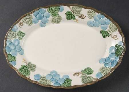 Sculptured Grape 9" Oval Serving Platter