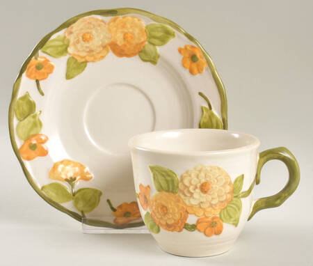 Sculptured Zinnia Flat Cup & Saucer Set