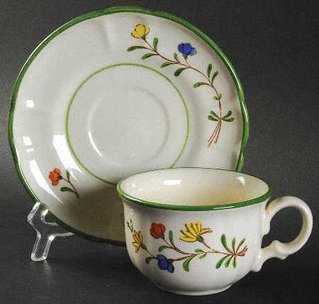 Spring Garland Flat Cup & Saucer Set