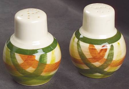 Tam O'shanter Salt & Pepper Set