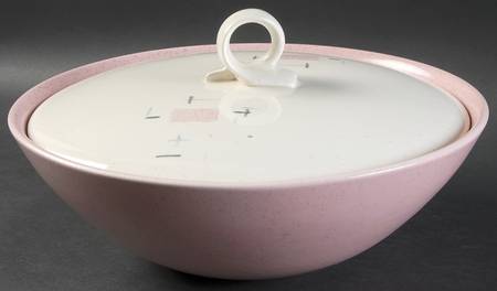Tickled Pink 1.25 Qt Round Covered Casserole