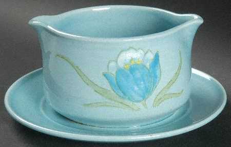 Tulips Gravy Boat with Attached Underplate