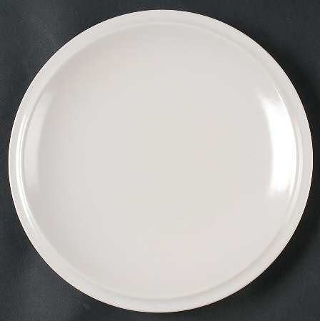 Ultra California Ivory (Gardenia) Luncheon Plate