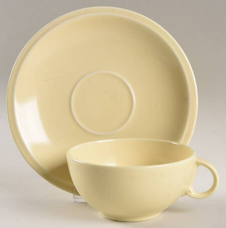 Ultra California Yellow (Buttercup) Flat Cup & Saucer Set