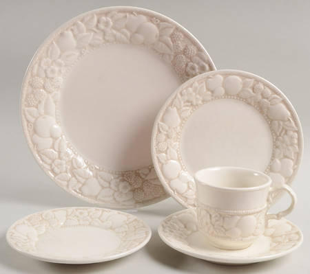 Vernon Antiqua 5 Piece Place Setting
