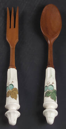Vineyard 2-Piece Wood/Ceramic Salad Set