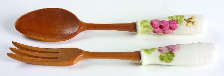 Vintage Pink 2-Piece Wood/Ceramic Salad Set