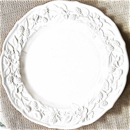 Winterberry Dinner Plate