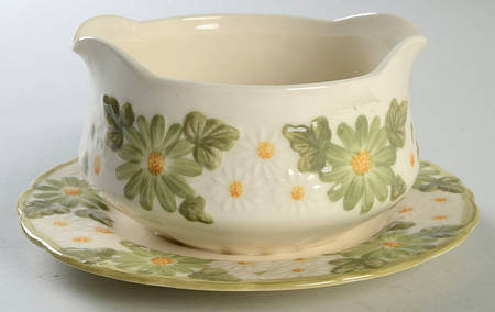 Mayfield Gravy Boat with Attached Underplate