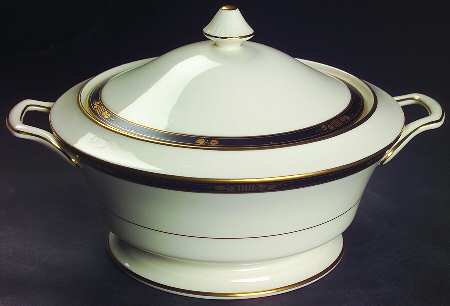 Aberdeen Round Covered Vegetable