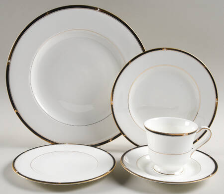 Academy 40 Piece Estate Set