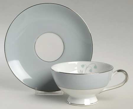 Accent Footed Cup & Saucer Set