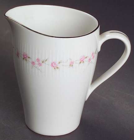 Adore Creamer