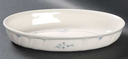 Alexandria 10" Oval Baker