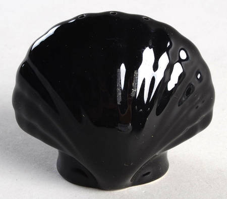 Allura Black Pepper Shaker