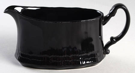 Allura Black Gravy Boat