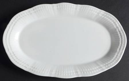 Allura White Relish/Gravy Underplate