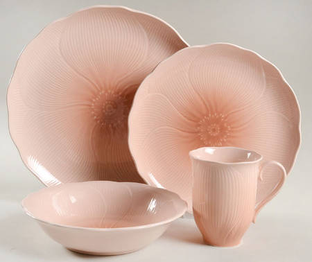 Amaryllis 4 Piece Place Setting