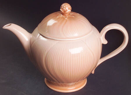 Amaryllis Teapot & Lid