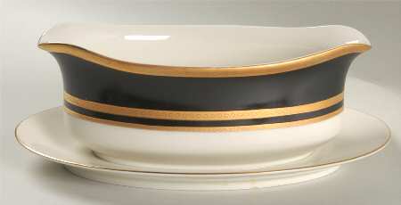 Ambassador Black Gravy Boat with Attached Underplate