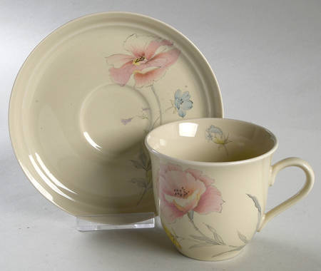 Ambrosia Flat Cup & Saucer Set