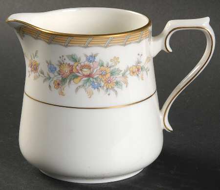Amherst Creamer