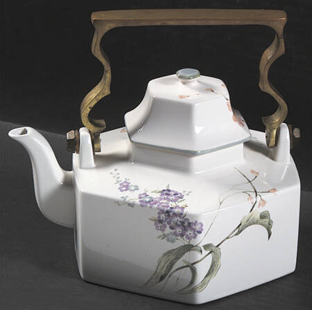 Amsterdam Teapot & Lid with Brass Handle