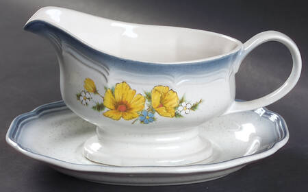 Amy Gravy Boat & Underplate