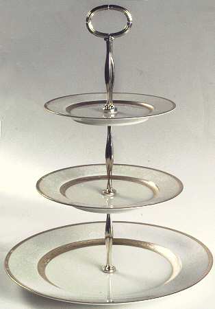 Antique Lace 13 7/8"-14 1/4" 3-Tiered Serving Tray(DP,SP,BB) HC